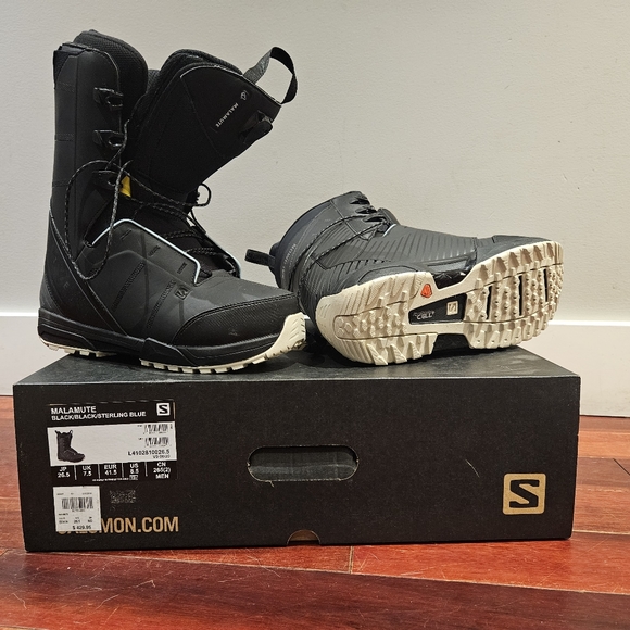 Snow boarding boots - Picture 3 of 3